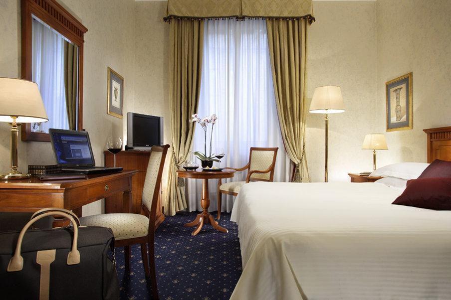 Empire Hotel